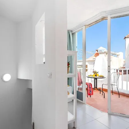 35 Las Tortugas In Playa Las Americas, Near The Sea